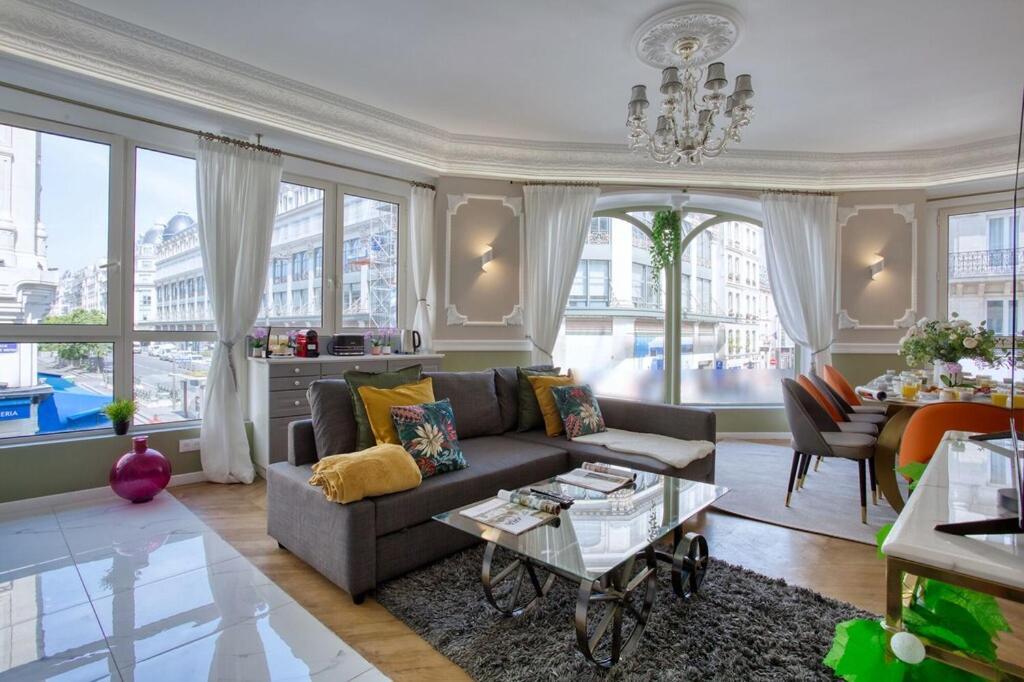 160m² 6ch-haussmannien Climatise & Ascens * Parijs